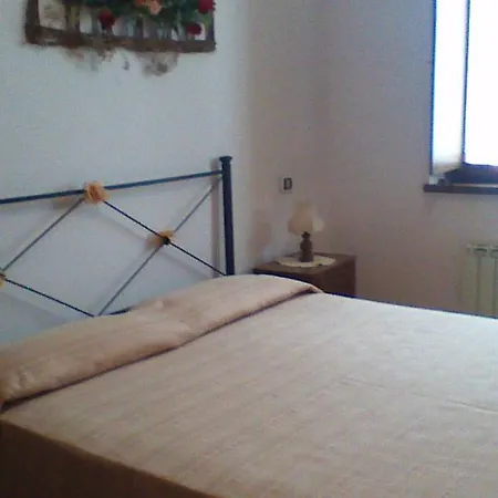 Agriturismo San Lorenzo * Casa Castalda