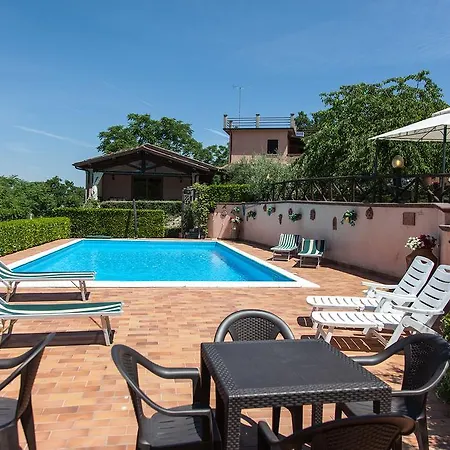 Agriturismo San Lorenzo *