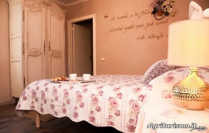 Agriturismo San Lorenzo Séjour à la ferme Casa Castalda